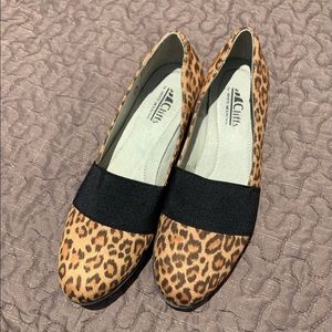 White Mountain Cliffs Leopard Flats